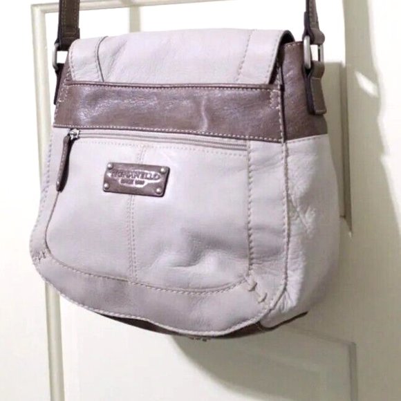 NEW Tignanello Beige Brown 100% Leather Shoulder Bag Purse Magnet Flap Adjust - Picture 12 of 13